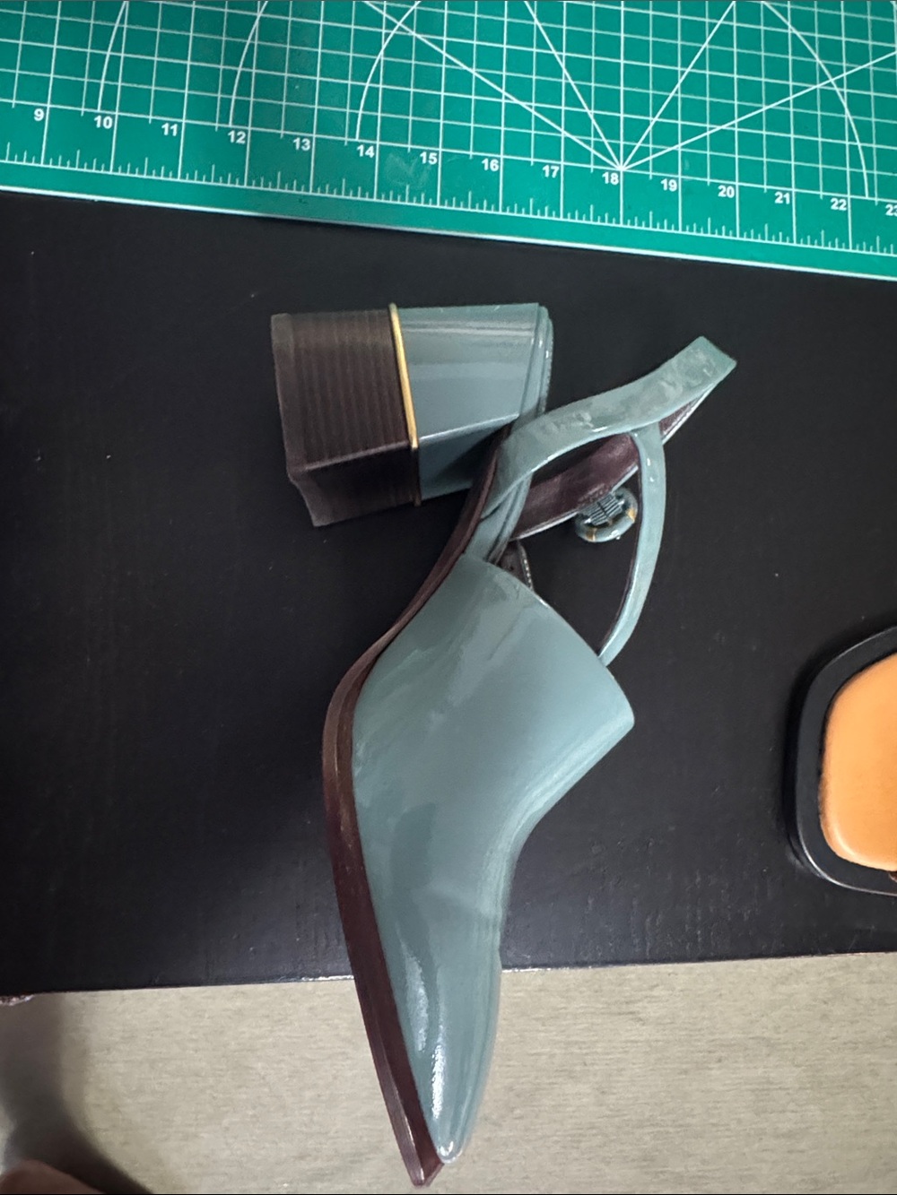 Tory Burch Mint Green Patent Slingback Mules - Picture 2 of 9